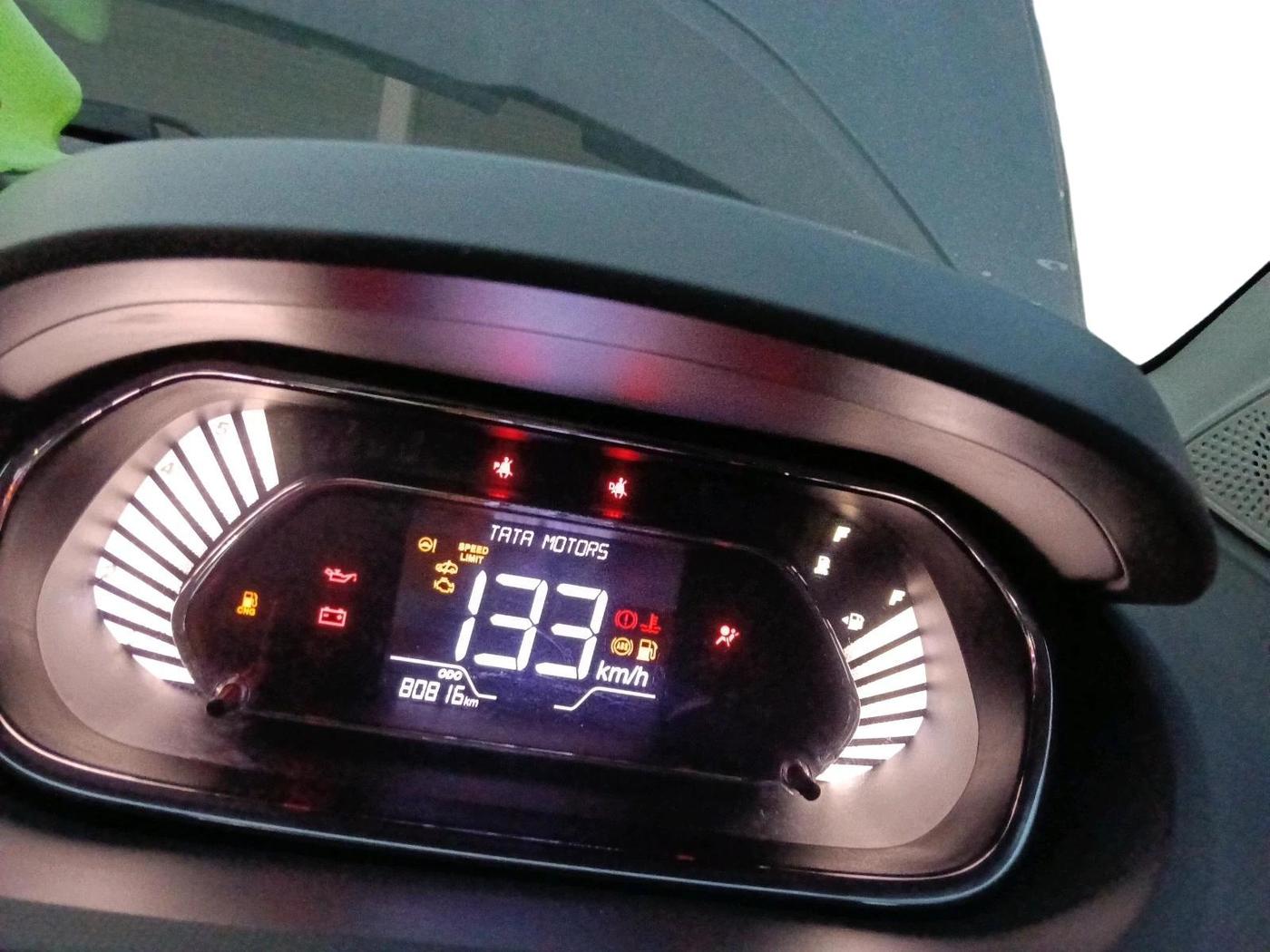 2022 Tata TIGOR XZ CNG, CNG, Manual, 80,816 km, interior