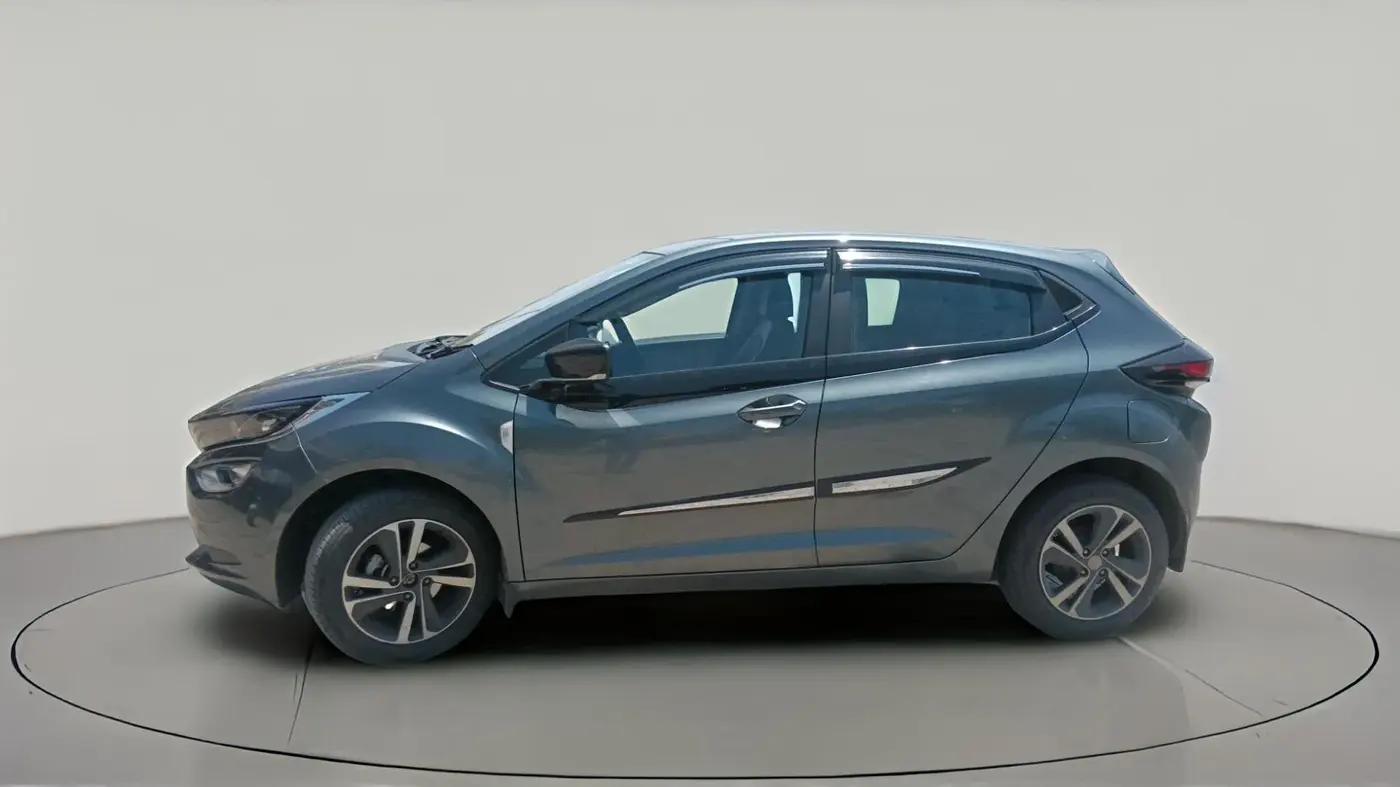 2024 Tata ALTROZ XZ CNG, CNG, Manual, 42,000 km, exterior