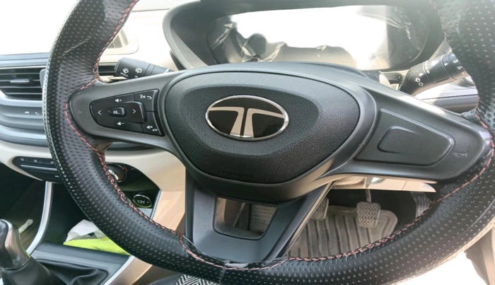 2024 Tata ALTROZ XZ CNG, CNG, Manual, 41,345 km, interior