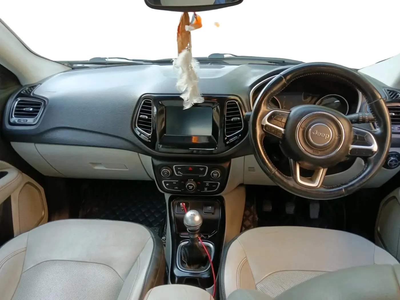 2017 Jeep Compass LIMITED 2.0 DIESEL, Diesel, Manual, 1,22,896 km, interior