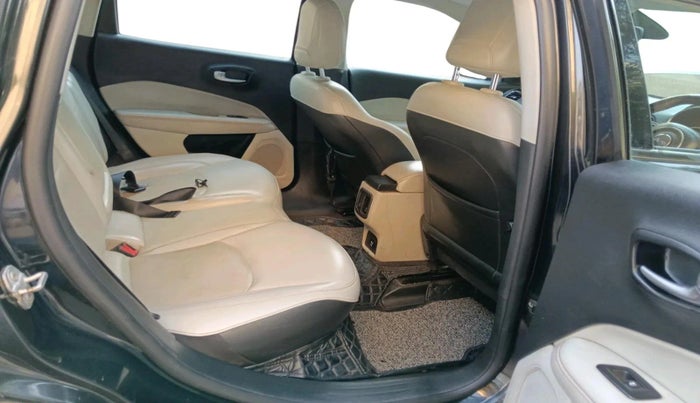 2017 Jeep Compass LIMITED 2.0 DIESEL, Diesel, Manual, 1,22,896 km, interior