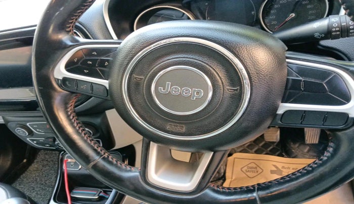 2017 Jeep Compass LIMITED 2.0 DIESEL, Diesel, Manual, 1,22,896 km, interior