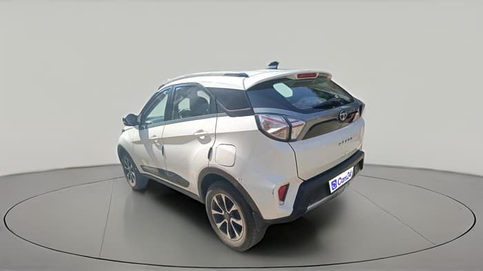 2020 Tata NEXON XZA PLUS SUNROOF DIESEL, Diesel, Automatic, 1,05,581 km, exterior