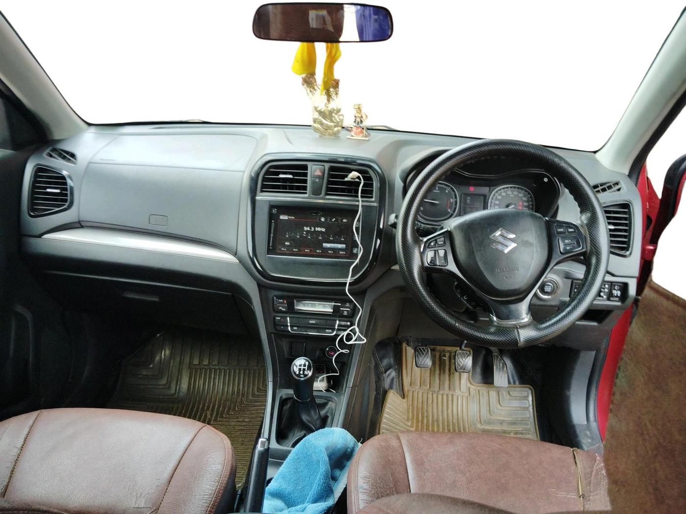 2016 Maruti Vitara Brezza ZDI PLUS, Diesel, Manual, 2,36,010 km, interior