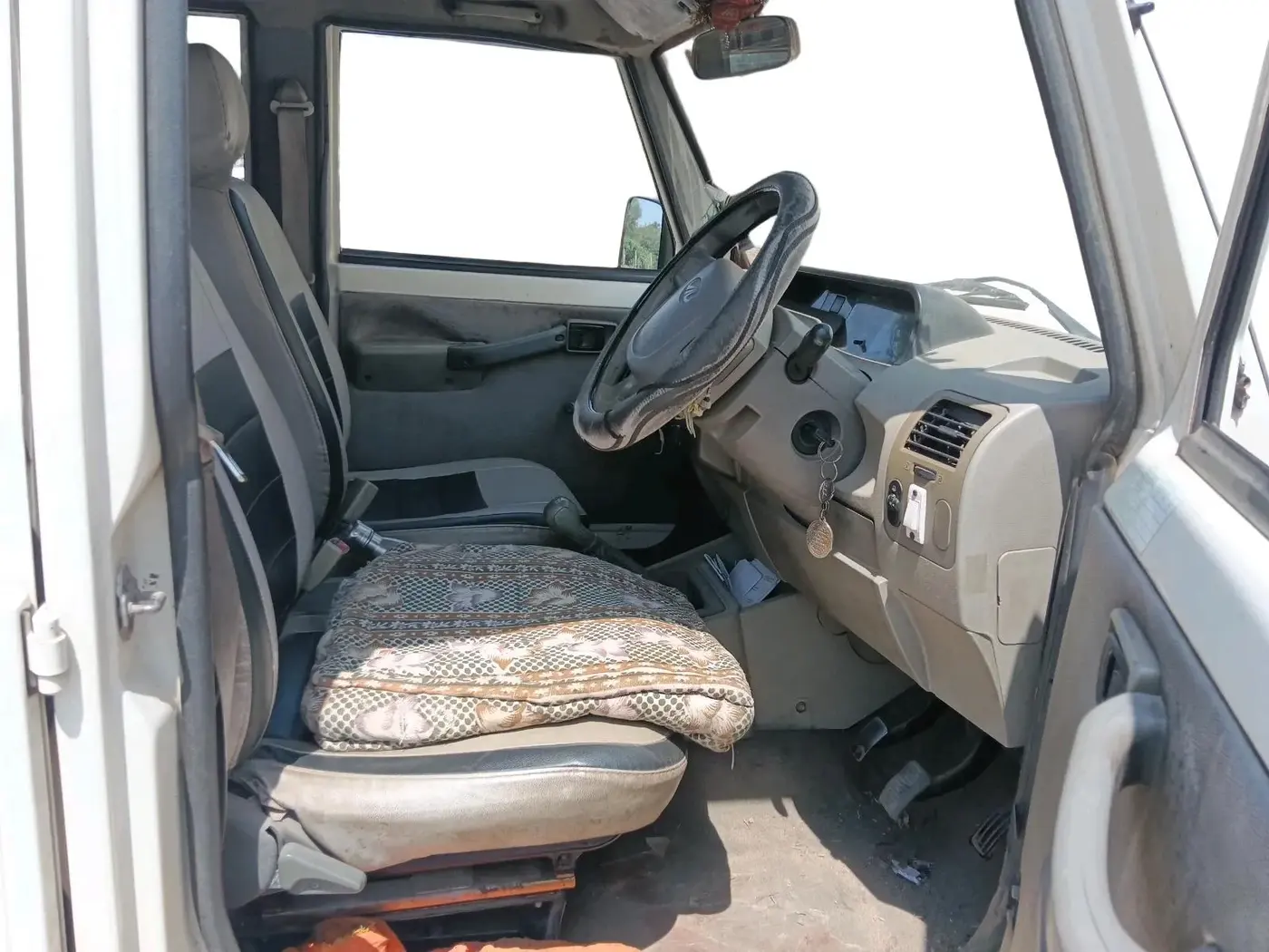 2012 Mahindra Bolero SLE BS-III, Diesel, Manual, 2,07,222 km, interior