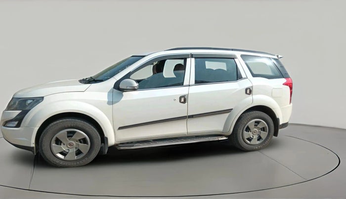 2016 Mahindra XUV500 W4, Diesel, Manual, 99,939 km, exterior