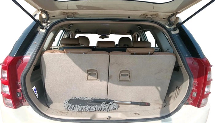 2016 Mahindra XUV500 W4, Diesel, Manual, 99,939 km, exterior