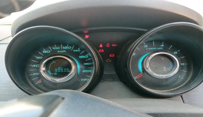 2016 Mahindra XUV500 W4, Diesel, Manual, 99,939 km, interior