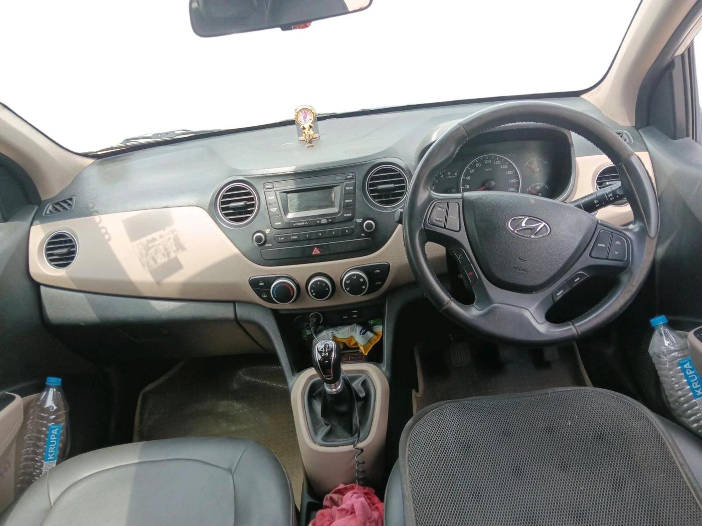 2016 Hyundai Grand i10 ASTA 1.1 CRDI, Diesel, Manual, 1,29,296 km, interior