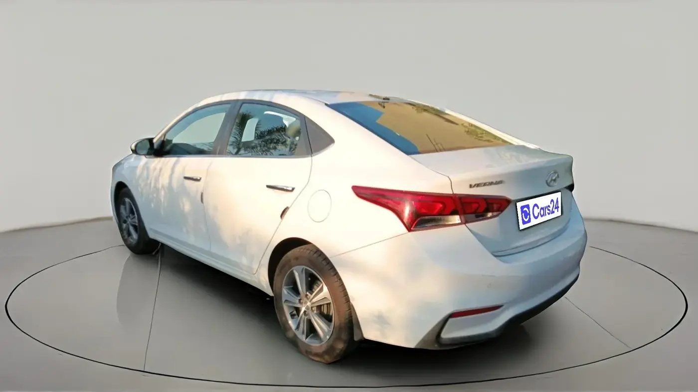 2017 Hyundai Verna 1.6 VTVT SX O, Petrol, Manual, 74,165 km, exterior