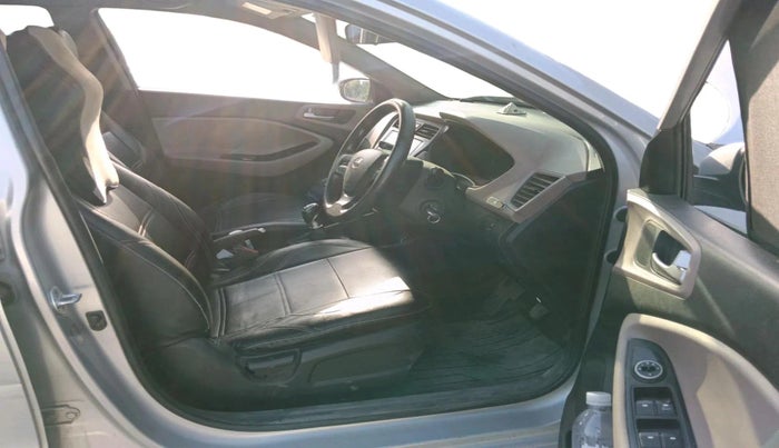 2016 Hyundai Elite i20 MAGNA 1.4 CRDI, Diesel, Manual, 1,46,018 km, interior