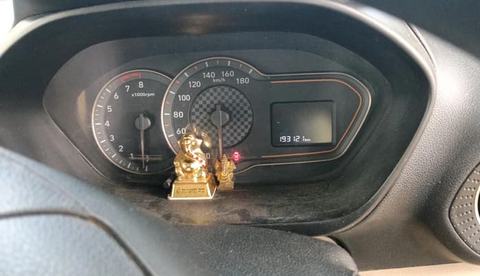 2019 Hyundai NEW SANTRO SPORTZ CNG, CNG, Manual, 1,93,121 km, interior