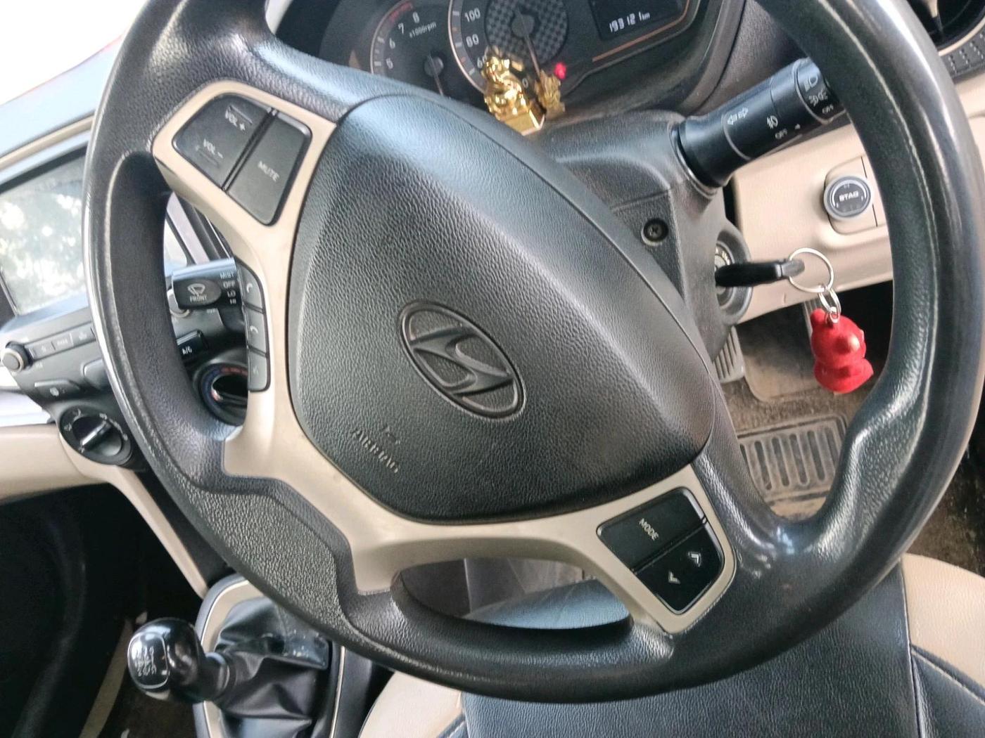 2019 Hyundai NEW SANTRO SPORTZ CNG, CNG, Manual, 1,98,000 km, interior