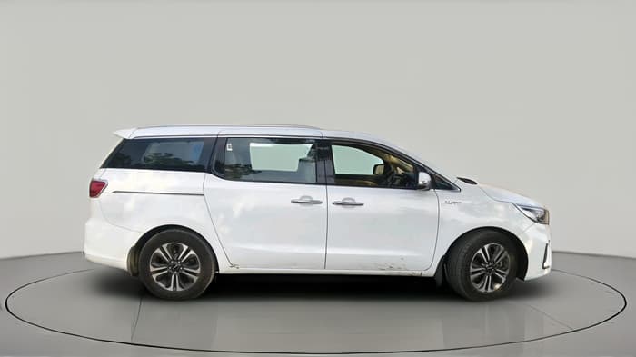 2022 KIA CARNIVAL LIMOUSINE PLUS 2.2 7 STR, Diesel, Automatic, 1,60,997 km, exterior
