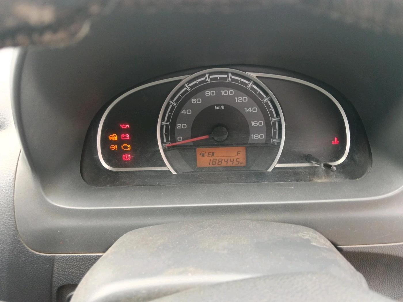 2016 Maruti Alto 800 LXI, CNG, Manual, 1,88,445 km, interior