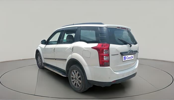 2016 Mahindra XUV500 W10, Diesel, Manual, 1,35,097 km, exterior