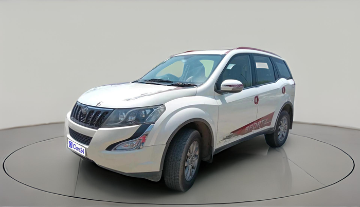 2017 Mahindra XUV500 W10, Diesel, Manual, 1,75,580 km, exterior