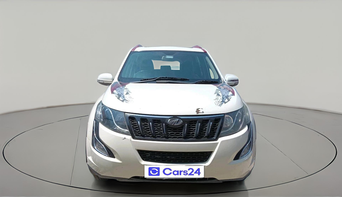 2017 Mahindra XUV500 W10, Diesel, Manual, 1,75,580 km, exterior