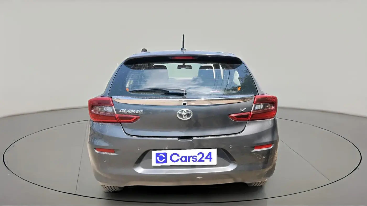 2022 Toyota Glanza V, Petrol, Manual, 52,963 km, exterior