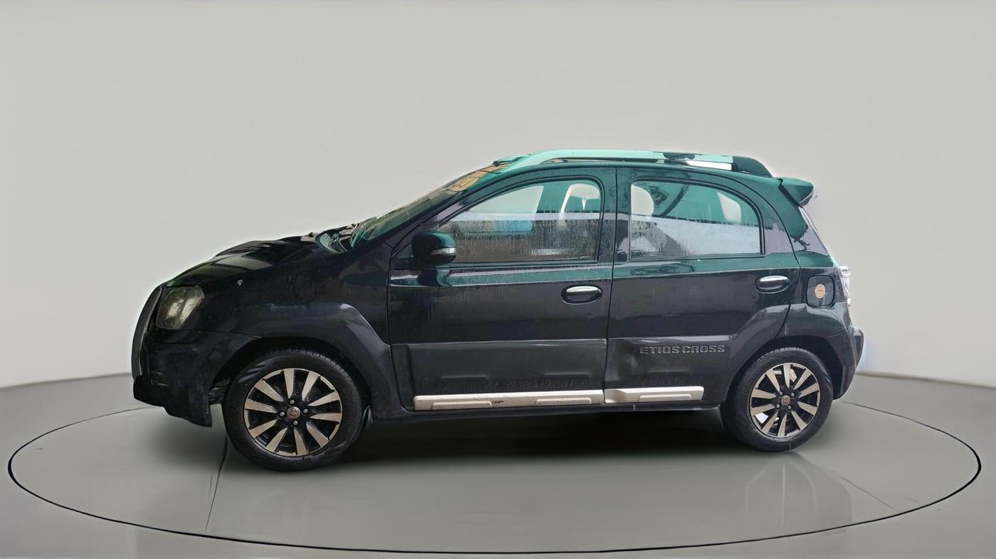 2014 Toyota Etios CROSS 1.4 VD, Diesel, Manual, 1,59,772 km, exterior