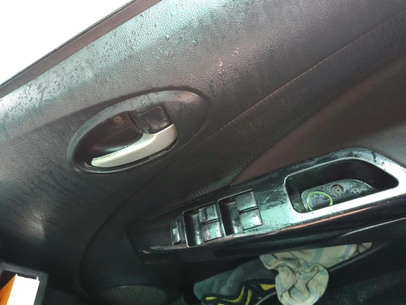2014 Toyota Etios CROSS 1.4 VD, Diesel, Manual, 1,59,772 km, interior