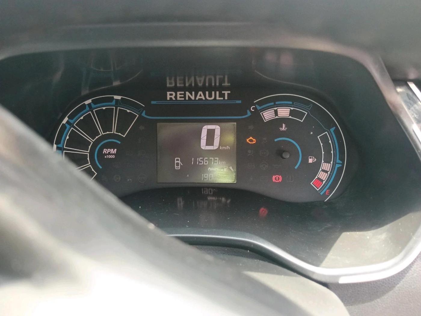 2020 Renault TRIBER RXL MT, Petrol, Manual, 1,15,673 km, interior