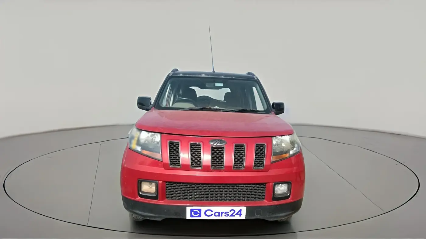 2018 Mahindra TUV300 T10, Diesel, Manual, 1,27,663 km, exterior