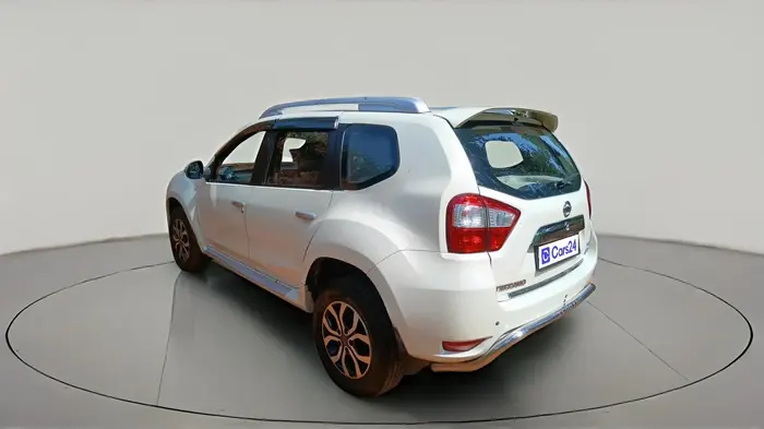 2016 Nissan Terrano XV D THP PREMIUM 110 PS, Diesel, Manual, 1,99,816 km, exterior