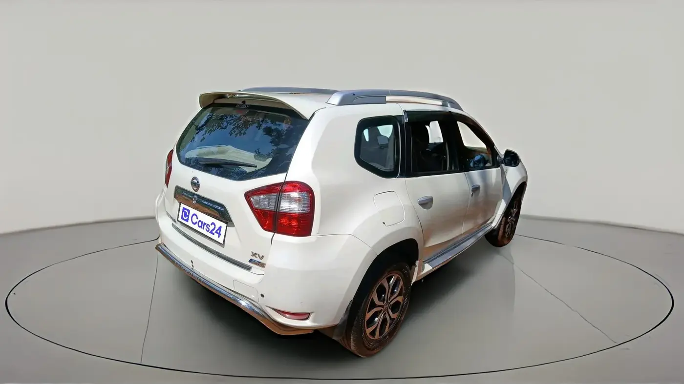 2016 Nissan Terrano XV D THP PREMIUM 110 PS, Diesel, Manual, 1,99,816 km, exterior