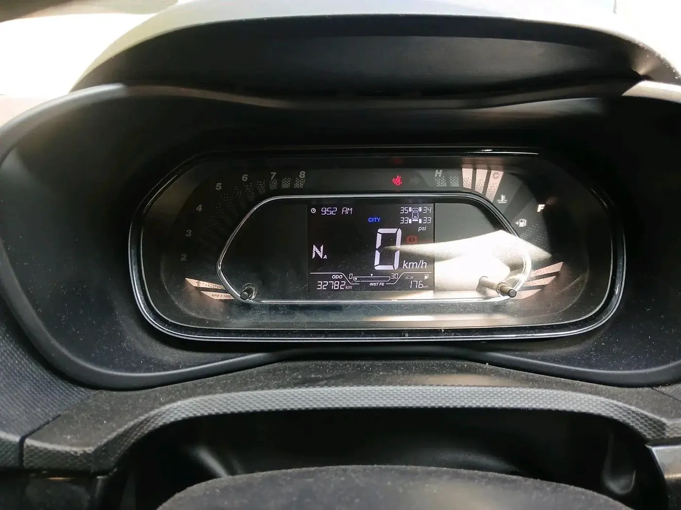 2022 Tata NEXON XZA PLUS (HS) PETROL DARK EDITION, Petrol, Automatic, 33,000 km, interior