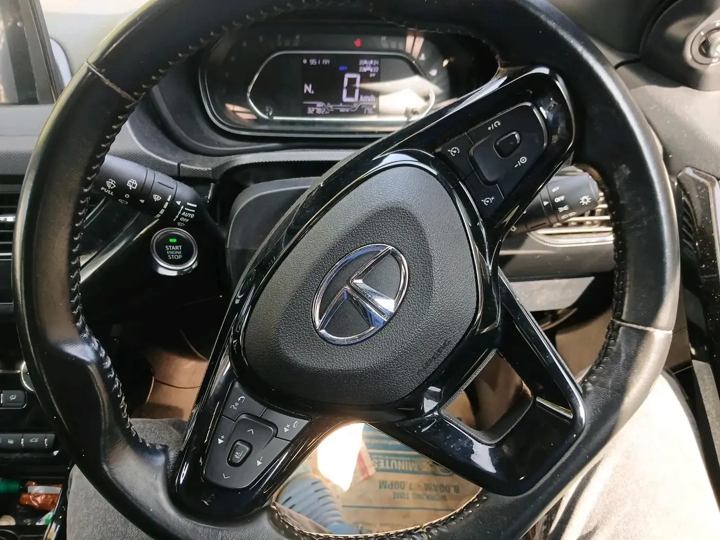 2022 Tata NEXON XZA PLUS (HS) PETROL DARK EDITION, Petrol, Automatic, 33,000 km, interior