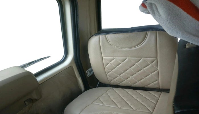 2021 Mahindra Bolero B6 (O), Diesel, Manual, 1,06,149 km, interior