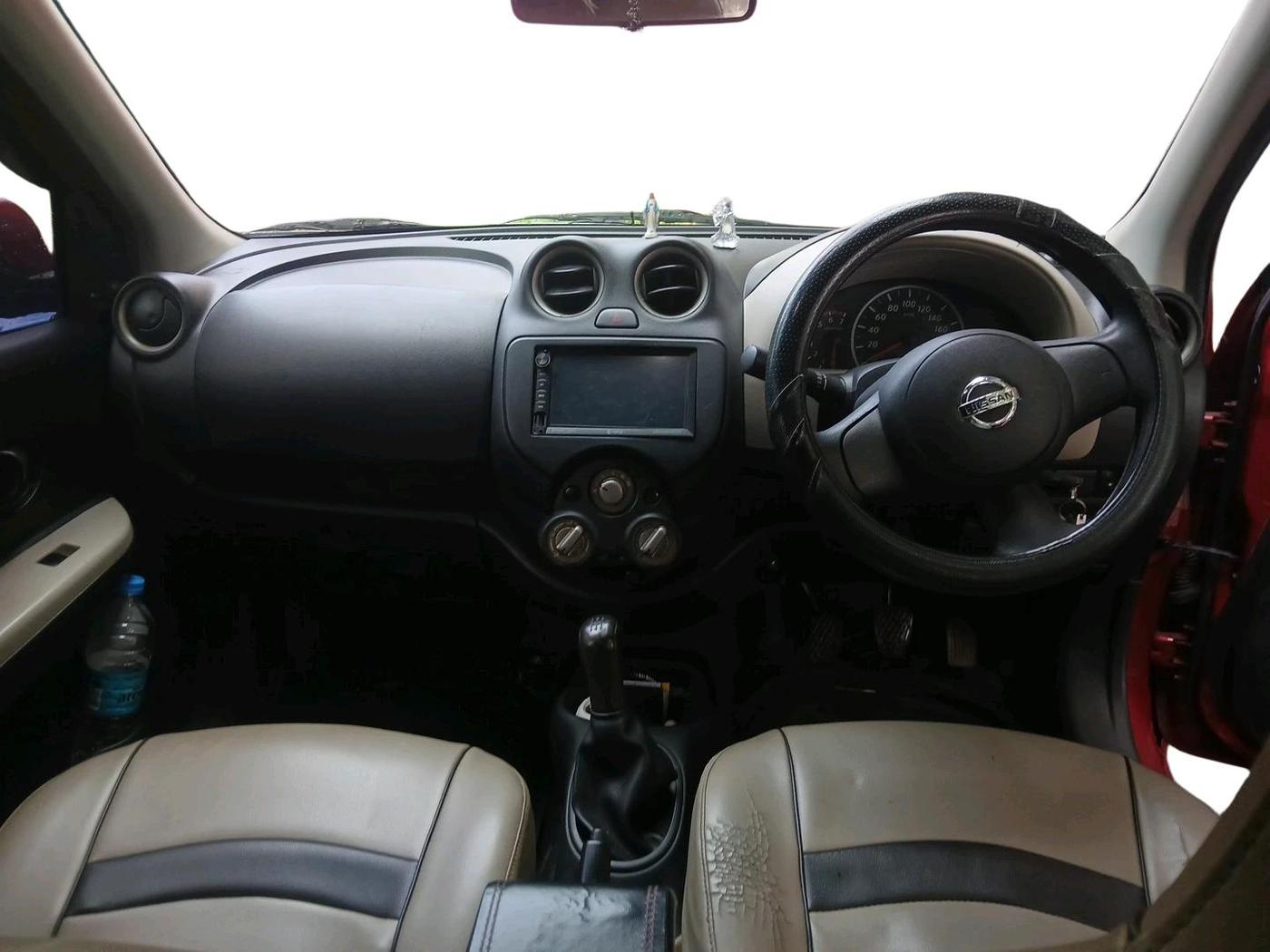 2013 Nissan Micra XV PETROL, Petrol, Manual, 1,27,531 km, interior