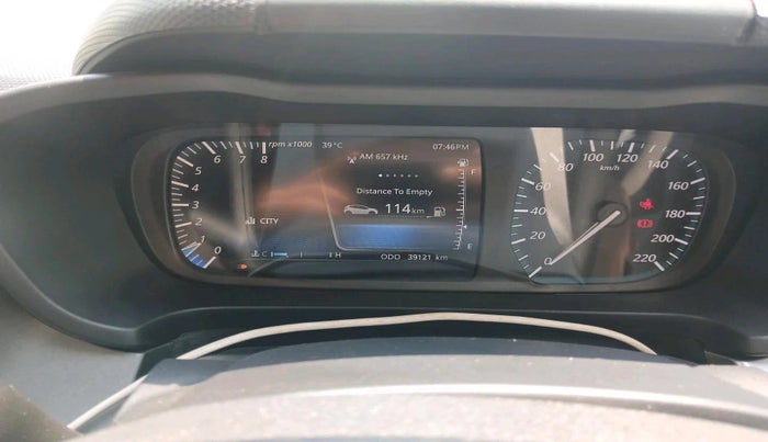 2020 Tata ALTROZ XZ PETROL, Petrol, Manual, 39,121 km, interior