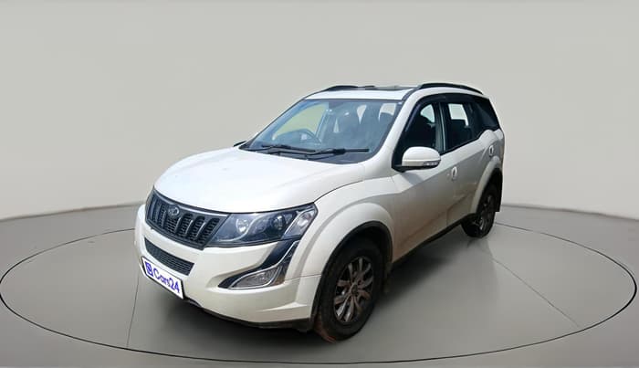 2017 Mahindra XUV500 W9, Diesel, Manual, 1,79,541 km, exterior