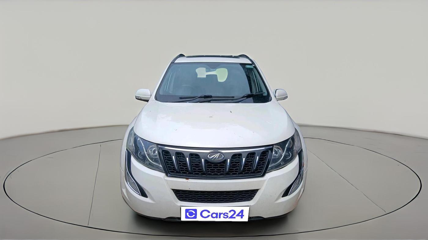 2017 Mahindra XUV500 W9, Diesel, Manual, 1,79,541 km, exterior