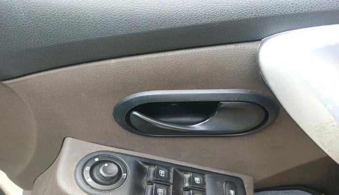 2016 Renault Duster 85 PS RXL DIESEL, Diesel, Manual, 88,000 km, interior