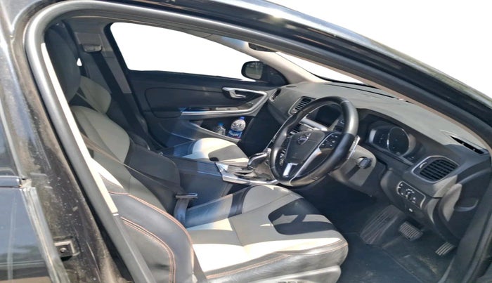 2017 Volvo S60 CROSS COUNTRY INSCRIPTION, Diesel, Automatic, 57,974 km, interior