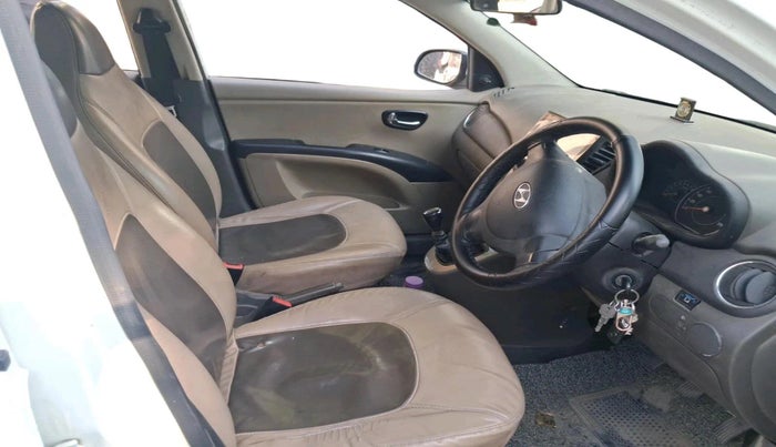 2013 Hyundai i10 MAGNA 1.1, CNG, Manual, 2,38,683 km, interior
