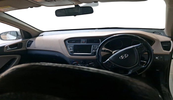 2019 Hyundai Elite i20 SPORTZ PLUS 1.2, CNG, Manual, 2,16,767 km, interior