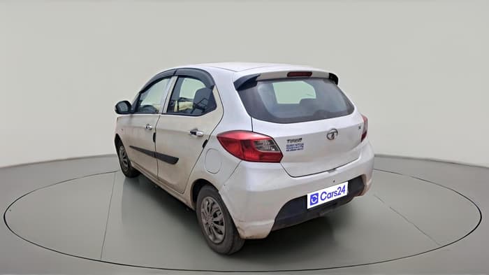 2017 Tata Tiago XE PETROL, CNG, Manual, 1,04,637 km, exterior