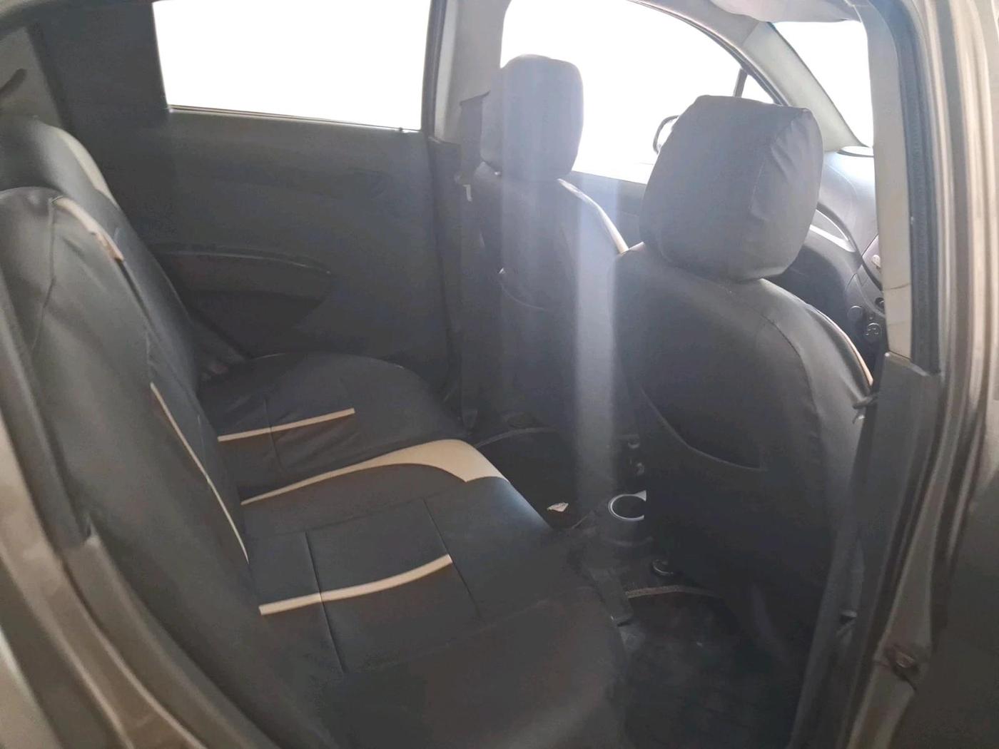 2014 Chevrolet Beat LT DIESEL, Diesel, Manual, 1,50,727 km, interior
