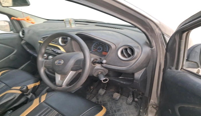 2017 Datsun Redi Go GOLD LIMITED EDITION, Petrol, Manual, 1,39,252 km, interior