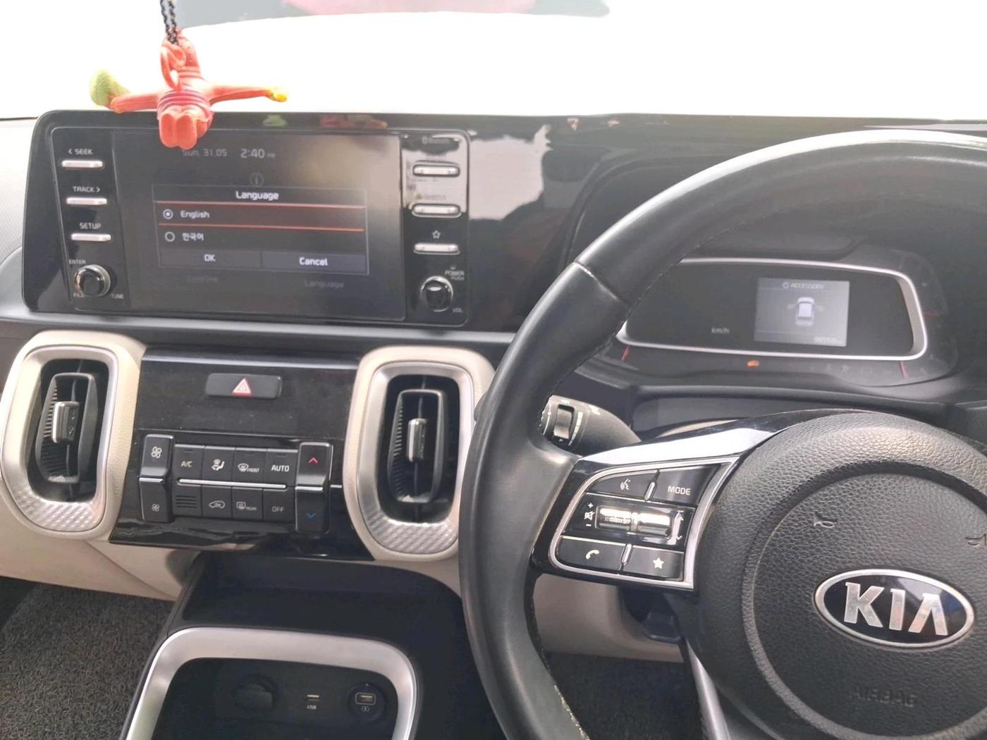 2020 KIA SONET HTX 1.0 IMT, Petrol, Manual, 98,558 km, interior