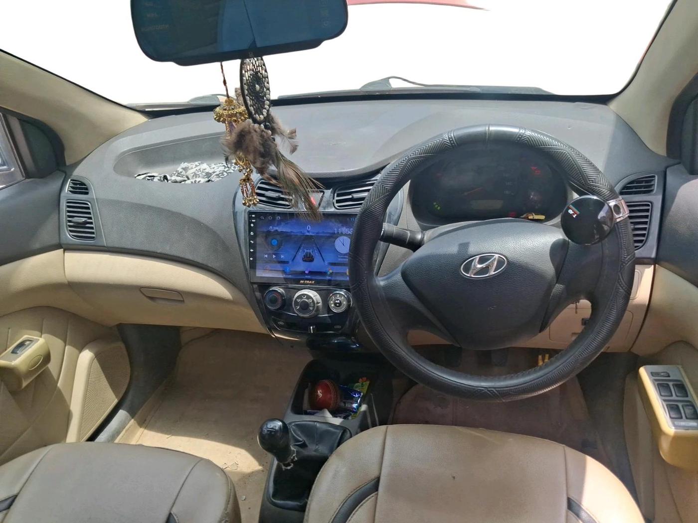 2011 Hyundai Eon ERA, Petrol, Manual, 1,38,323 km, interior