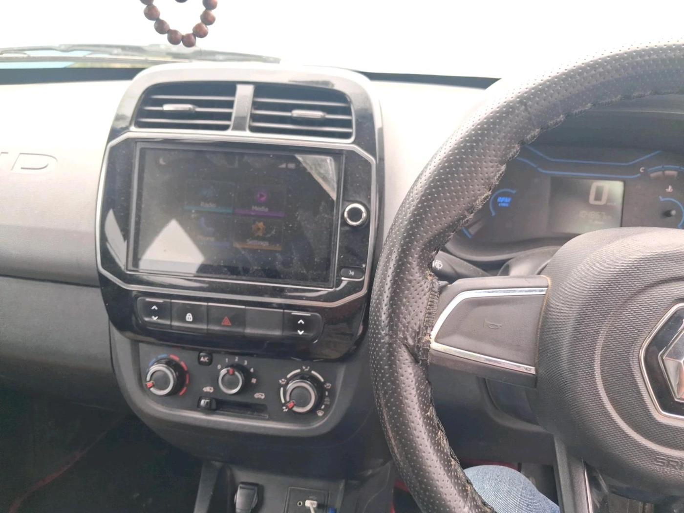 2021 Renault Kwid RXT 0.8, CNG, Manual, 1,04,867 km, interior