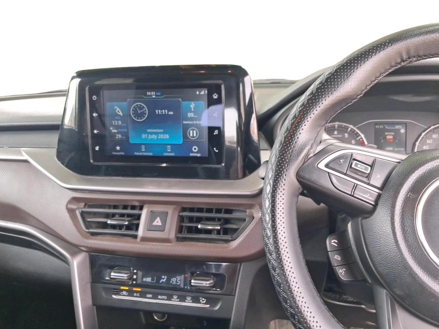 2023 Maruti BREZZA ZXI AT SMART HYBRID, Petrol, Automatic, 47,301 km, interior