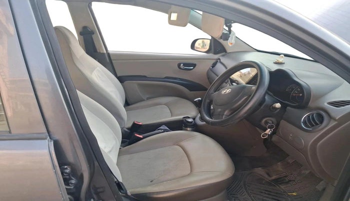 2013 Hyundai i10 MAGNA 1.1, Petrol, Manual, 1,67,614 km, interior