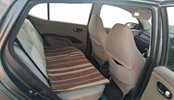 2013 Hyundai i10 MAGNA 1.1, Petrol, Manual, 1,67,614 km, interior