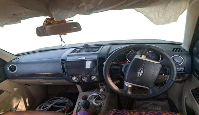 2010 Ford Endeavour 2.5L 4X2 MT, Diesel, Manual, 1,04,899 km, interior